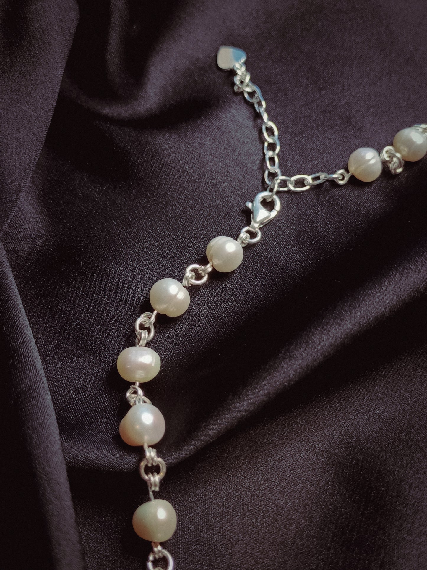 Hely choker makeanvedenhelmi