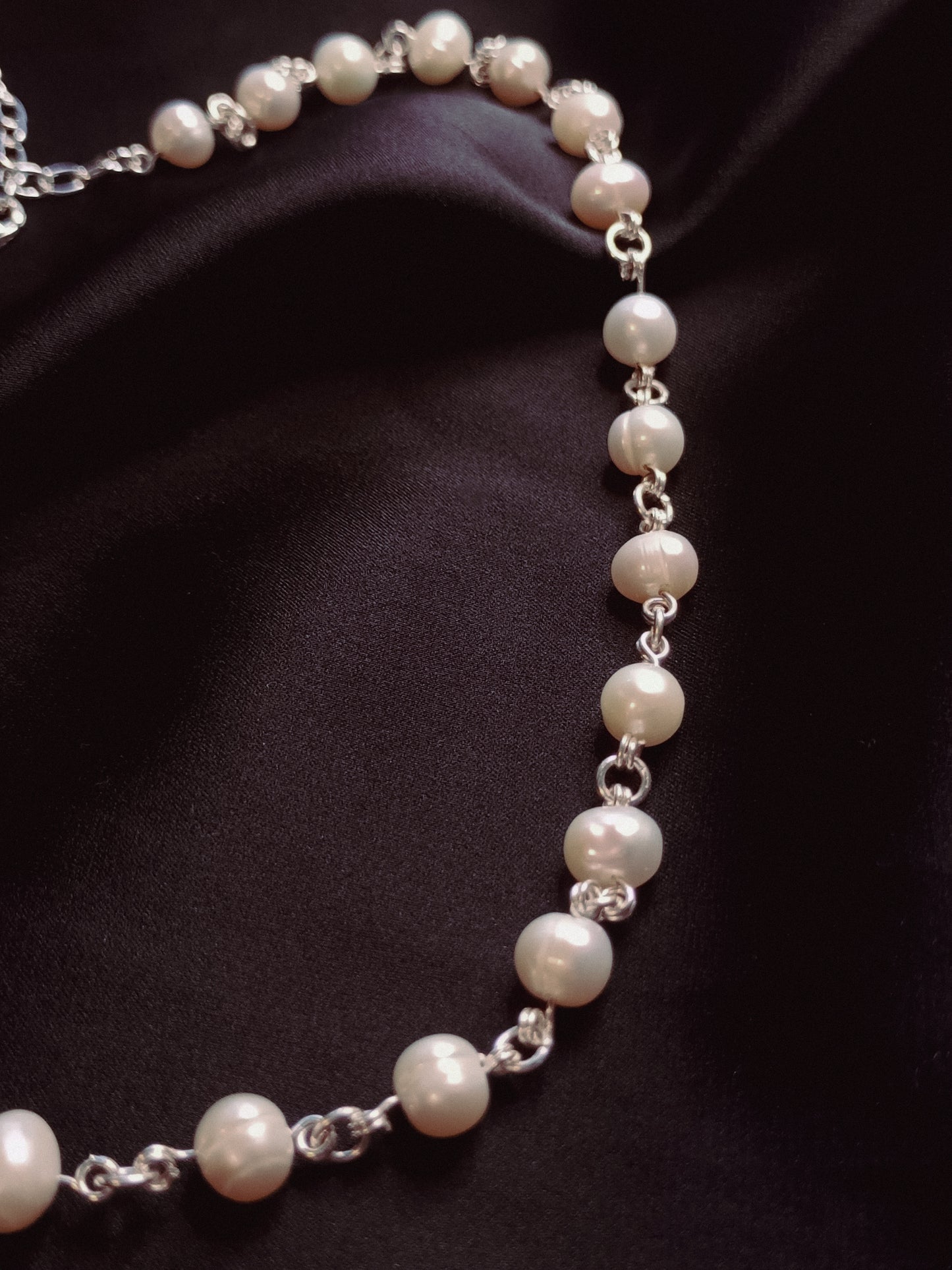 Hely choker makeanvedenhelmi