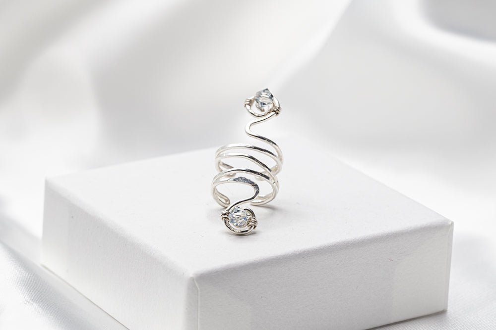 Ear cuff rustokoru eri värejä